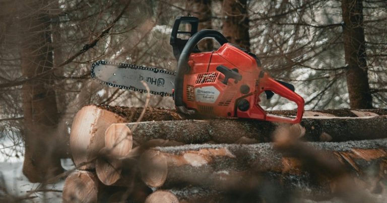 How to Operate Husqvarna Riding Lawn Mower: Start, Steer, Cut